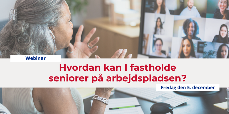 En kvinde med gråt hår deltager i et online møde