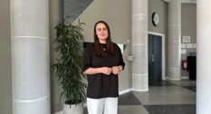 Simone Christiansen skal undersøge, om arbejdspladser med høj psykologisk tryghed er bedre til at tage de svære, men vigtige dialoger om arbejdsmiljøet.